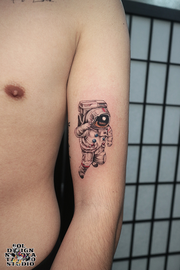 日常生活で見せないような場所にタトゥーを入れたい方などファーストタトゥーの方へも多数施術を行なっています 飛び込みでの施術にも力を入れています スタジオ選びは施術例の多い当スタジオへお任せください タトゥーなら名古屋大須のsol Design Nagoya 日常生活で見せないような場所にタトゥーを入れたい方などファーストタトゥーの方へも多数施術を行なっています 飛び込みでの施術にも力を入れています スタジオ選びは施術例の多い当スタジオへお任せください タトゥーなら名古屋大須のsol Design Nagoya