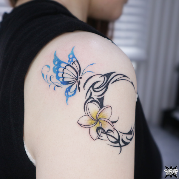 名古屋　タトゥー　女性