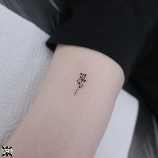 名古屋　タトゥー　女性