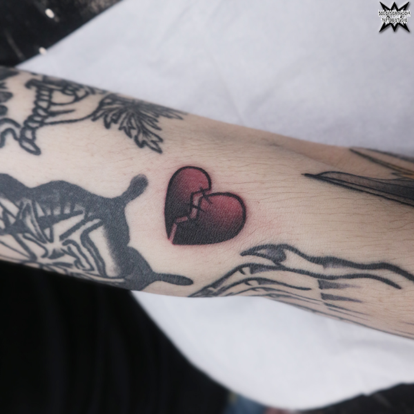 名古屋　タトゥー