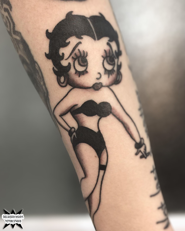 名古屋　タトゥー