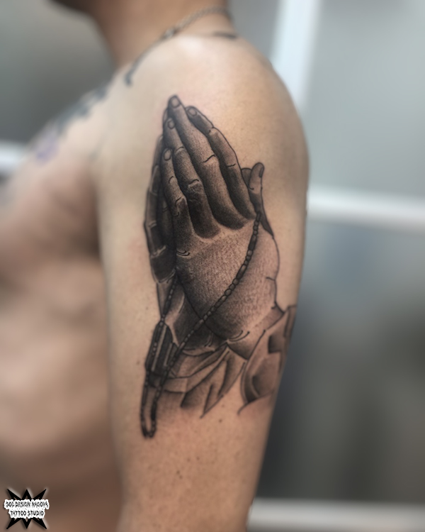 大須　タトゥー